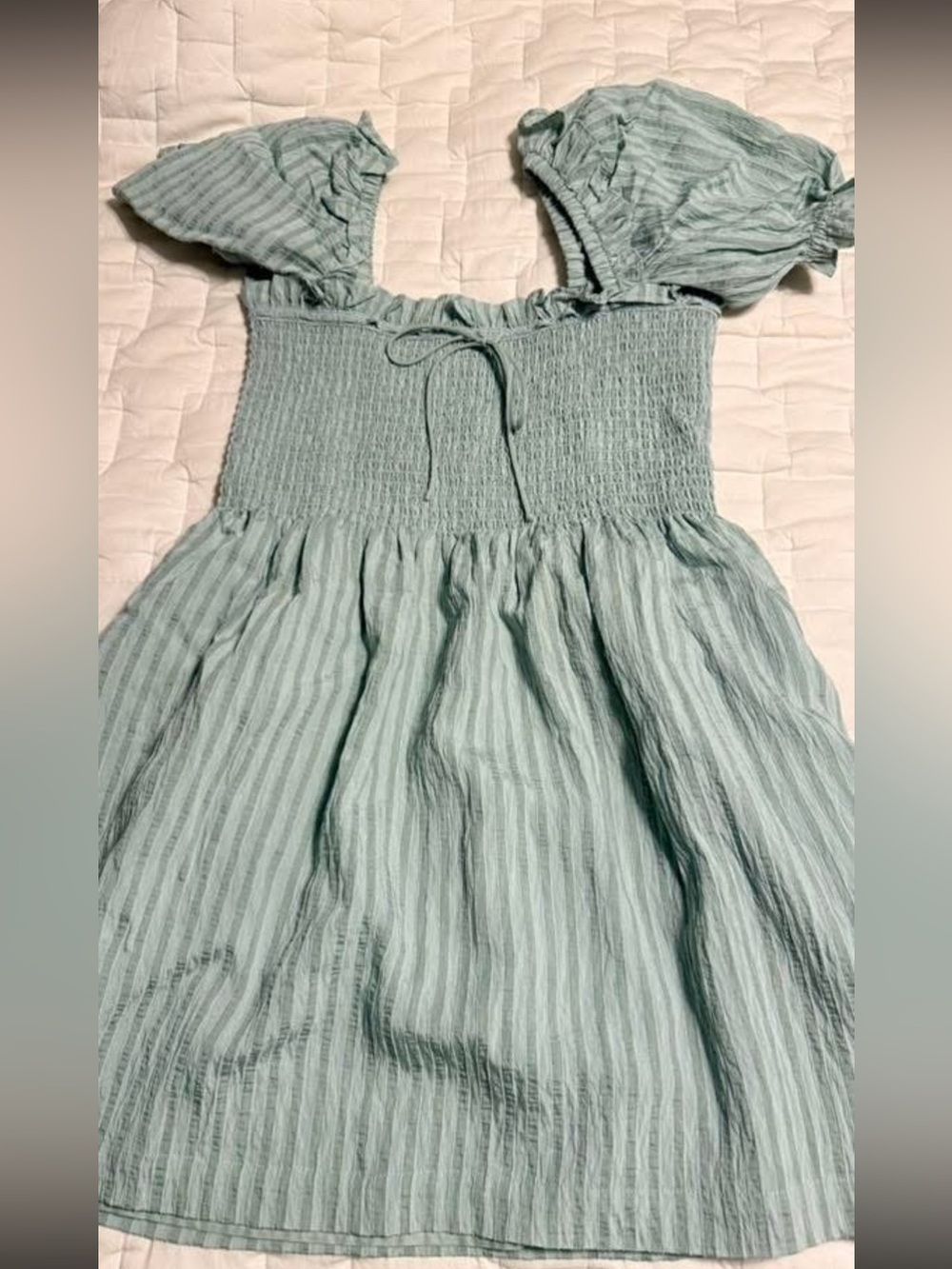 NWOT HHH Scarlett Mini, sage green seersucker, size M